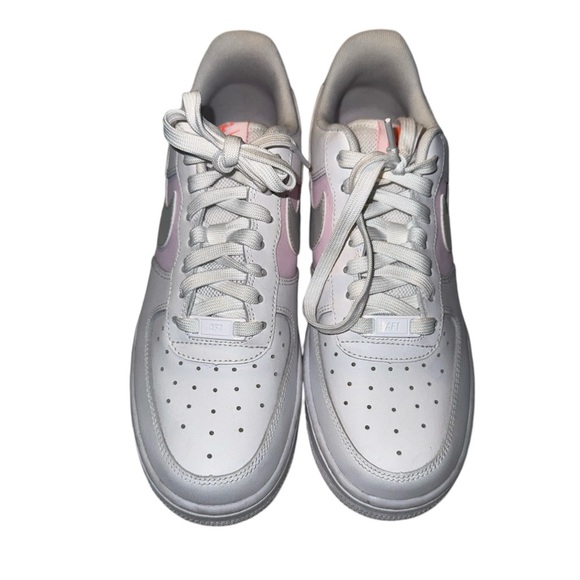 🥳🥳HOST PICK- Nike Air Force 1 Low 07 SE Premium
White Pink Foam (Women's) EUC - Picture 1 of 6